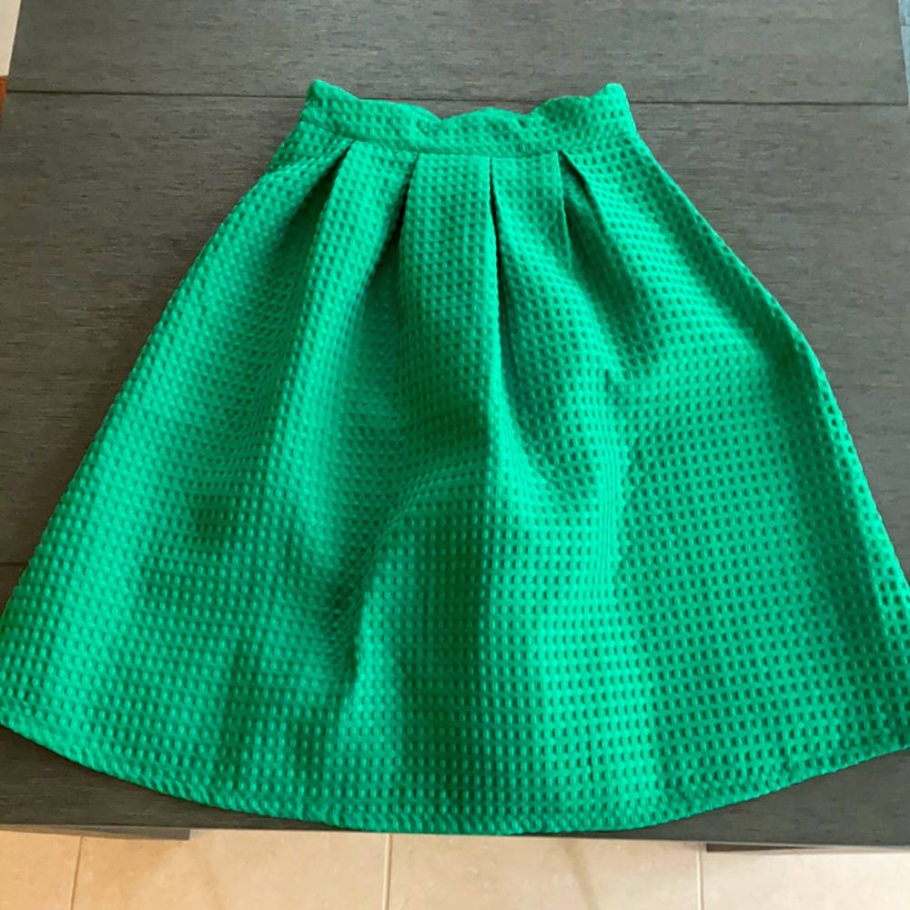 Gumuxi Emerald Green Scallop Waist Midi Skirt